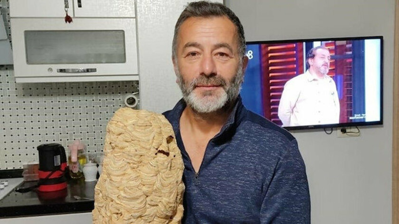 Evin içindeki dev yaban arısı yuvası görenleri şoke etti!