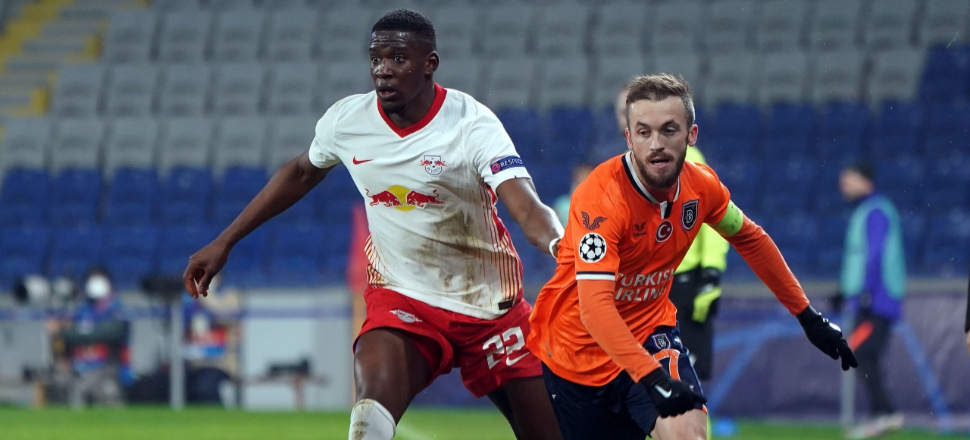 Medipol Başakşehir evinde Leipzig'e yenilerek son sırada kaldı