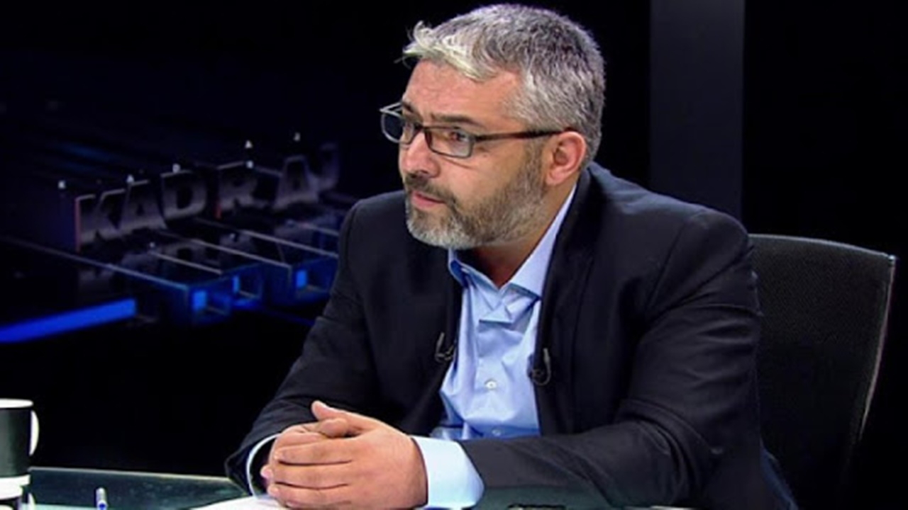 Koronavirüse yakalanan Erem Şentürk hastaneye kaldırıldı