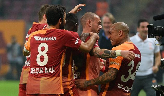 Galatasaray'a Sneijder'den sonra bir şok daha!