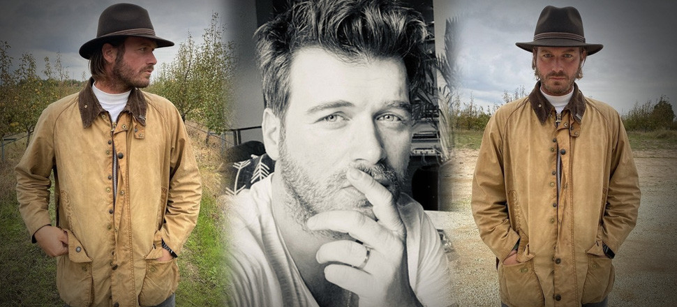 Kıvanç Tatlıtuğ'un pozları olay oldu!