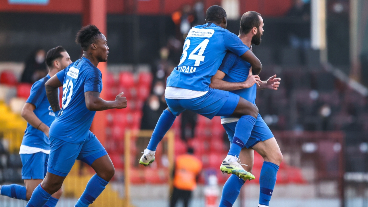 Tuzlaspor, İstanbulspor'u 2-0'la geçti