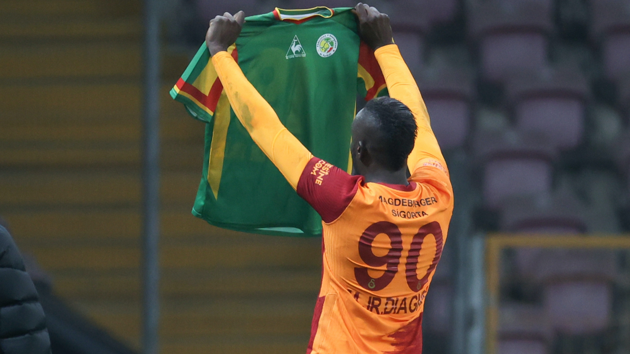 Mbaye Diagne golünü Papa Bouba Diop'a adadı