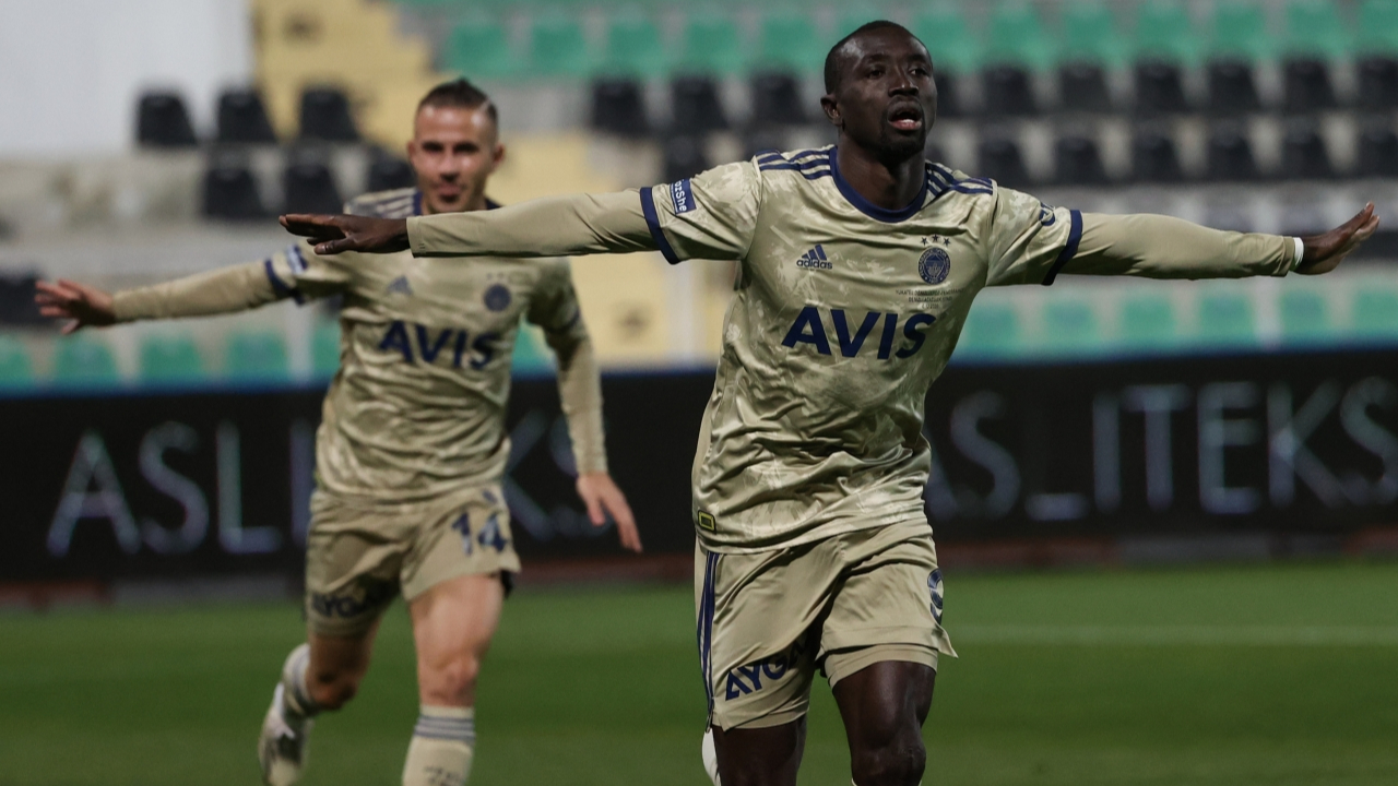 Fenerbahçe'den bir deplasman galibiyeti de Denizli'de