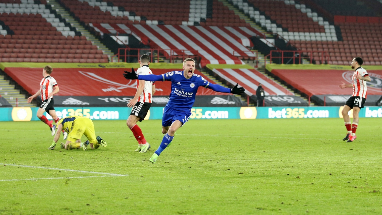 Jamie Vardy 90'da attı, Leicester City 3 puanı kaptı