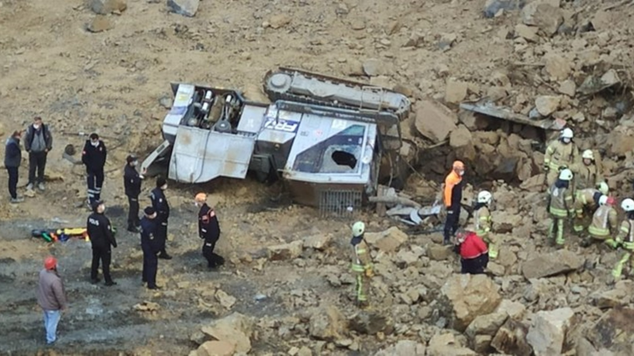 Arnavutköy'de taş ocağında göçük: Acı haber geldi