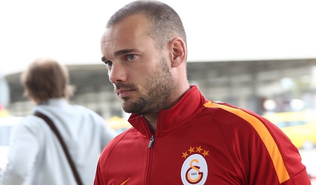 G.Saray'da dev kriz: Riekerink kovuldu, Sneijder arıza yaptı!