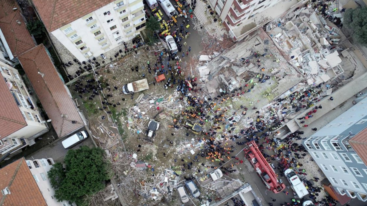 Kartal'da çöken Yeşilyurt Apartmanı davasında 31 görevliye hapis istemi