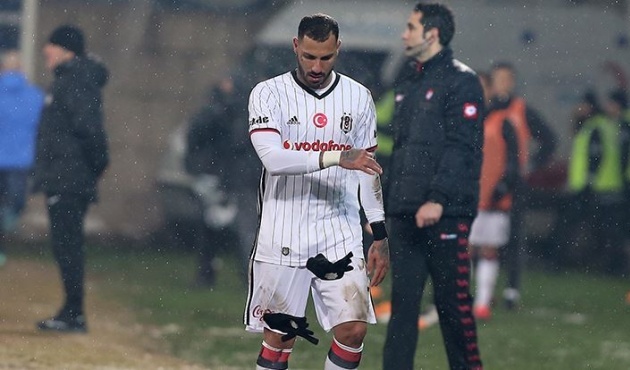 Quaresma bu sefer yandı!