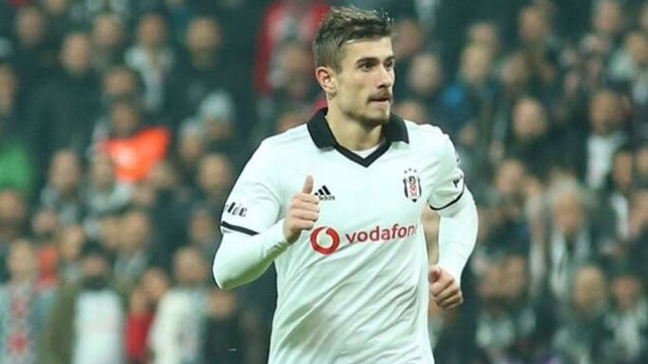 Dorukhan yuvada kalıyor
