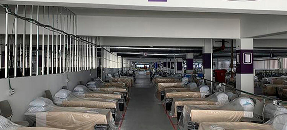 Çareyi otoparkı hastaneye çevirmekte buldular!