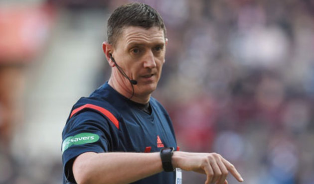 Skandal hakem Craig Thompson'a UEFA'dan yeni görev!
