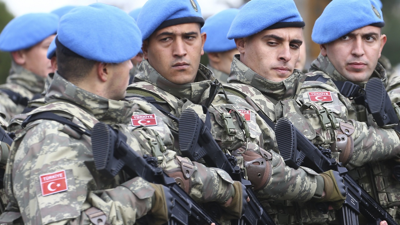 Bakü'ye giden asker sayısında bir sır saklı