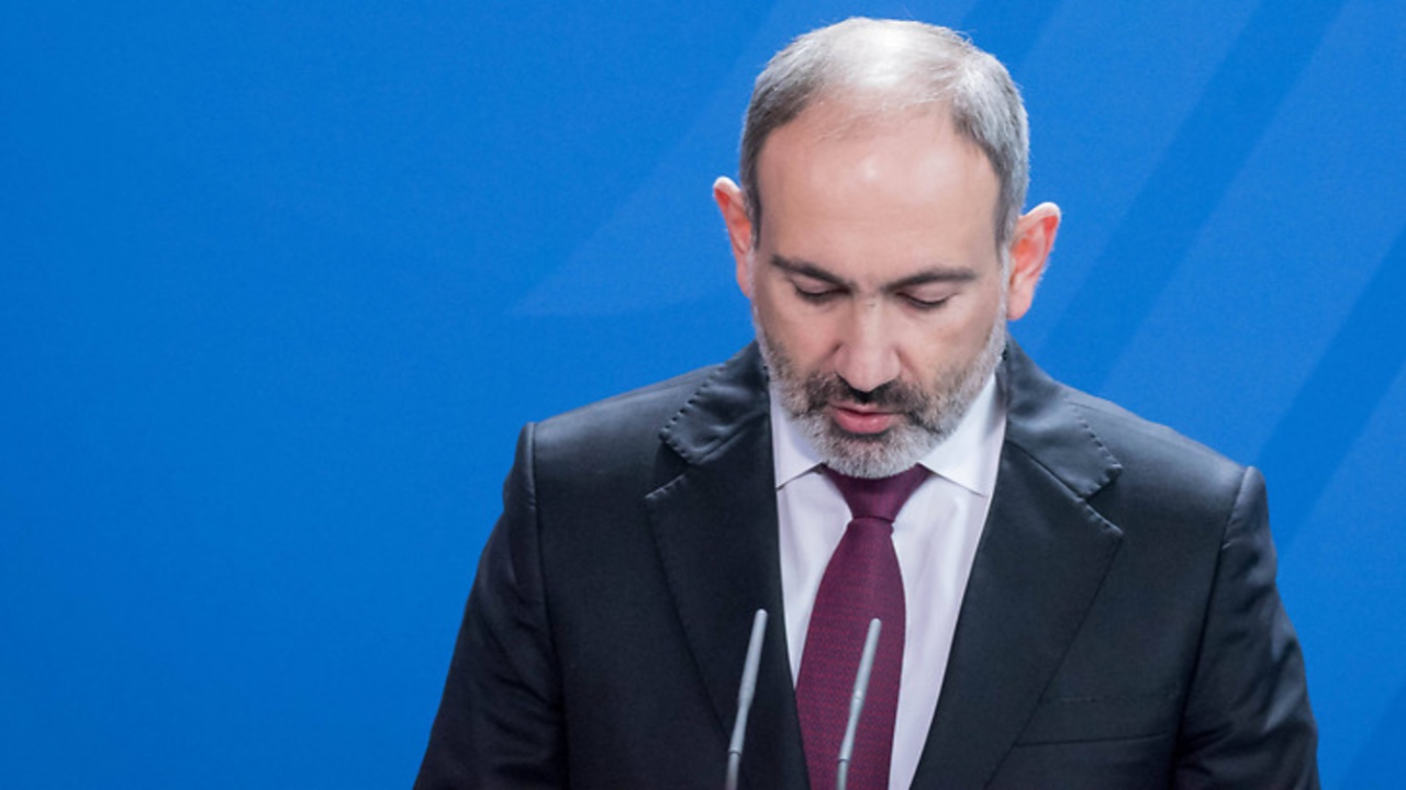 Ermenistan'da istifa yok, 3 gün yas var