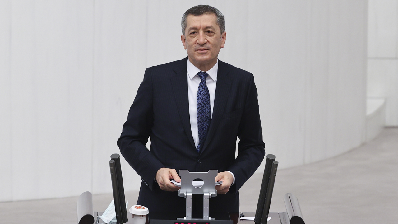 Bakan Selçuk: 'Yüz yüze eğitimde şartların olgunlaşmasını bekliyoruz'