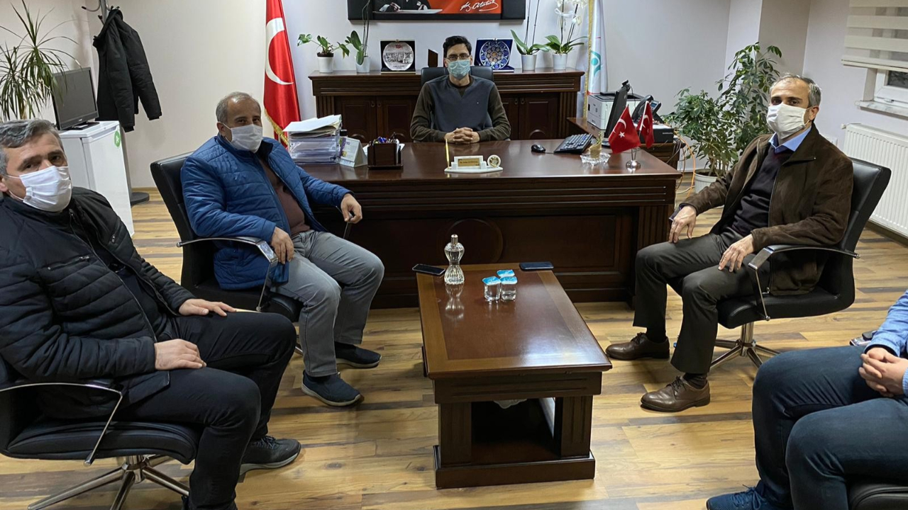 Çayırova Belediyesi Sağlık Müdürlüğüne 65 personel 7 araç ve yer tahsis etti