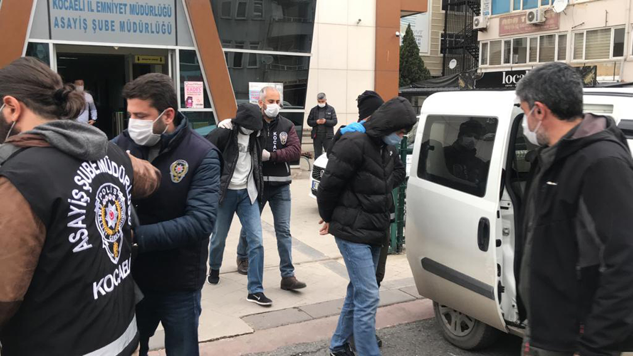 100 bin liralık ziynet eşyasını kasayla çalanlar yakalandı