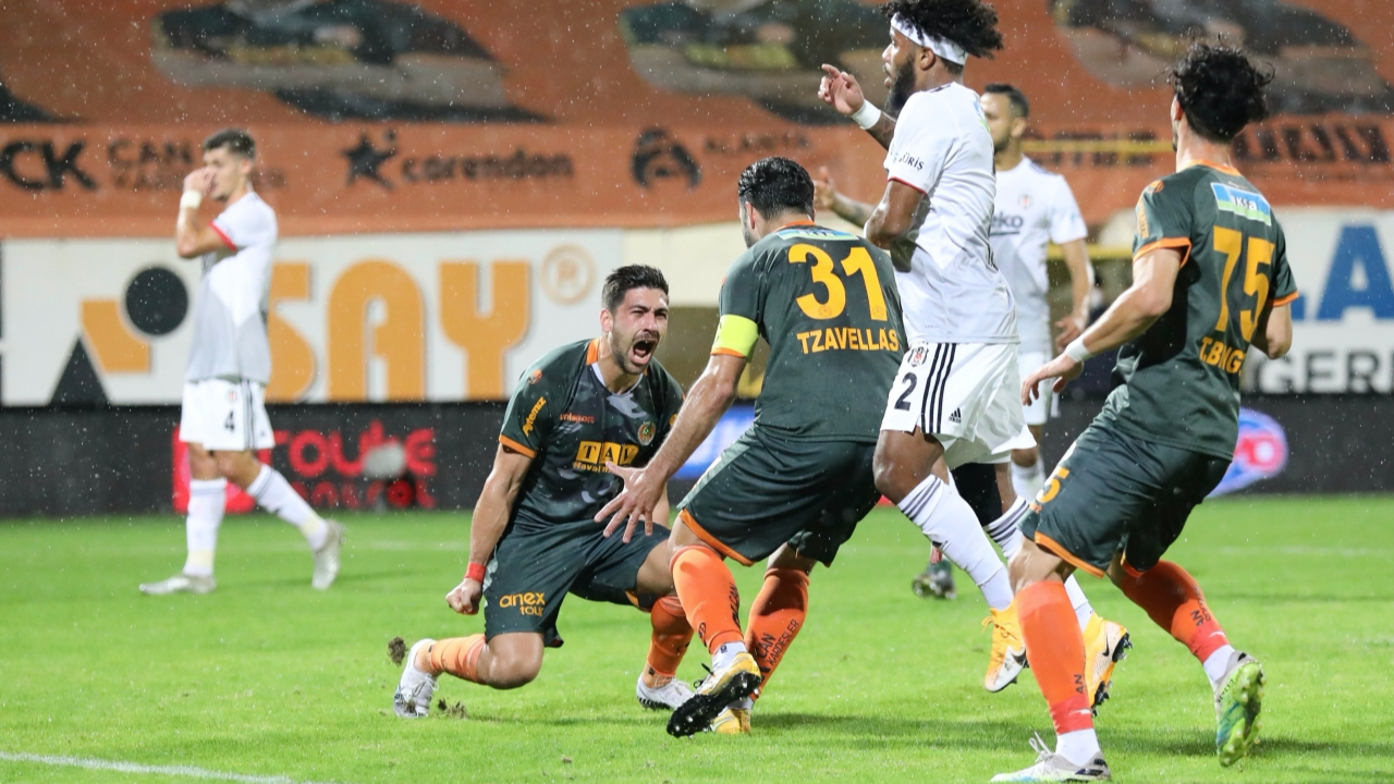 Lider Aytemiz Alanyaspor, Beşiktaş'a "dur" dedi