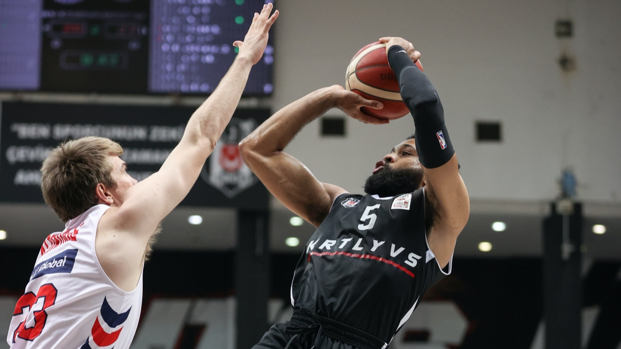 Beşiktaş bu hafta da Bahçeşehir Koleji'ni devirdi