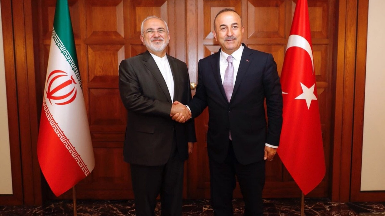 Çavuşoğlu'ndan Zarif'e Erdoğan tepkisi