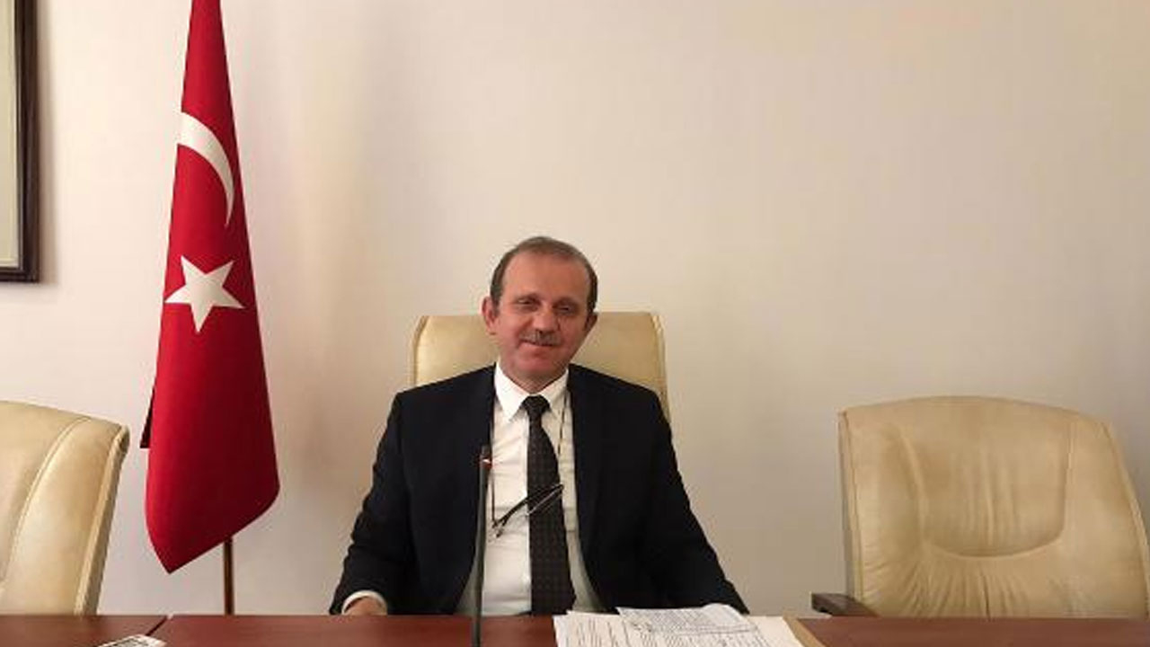 Durumu ağırlaşan rektör hastaneye kaldırıldı