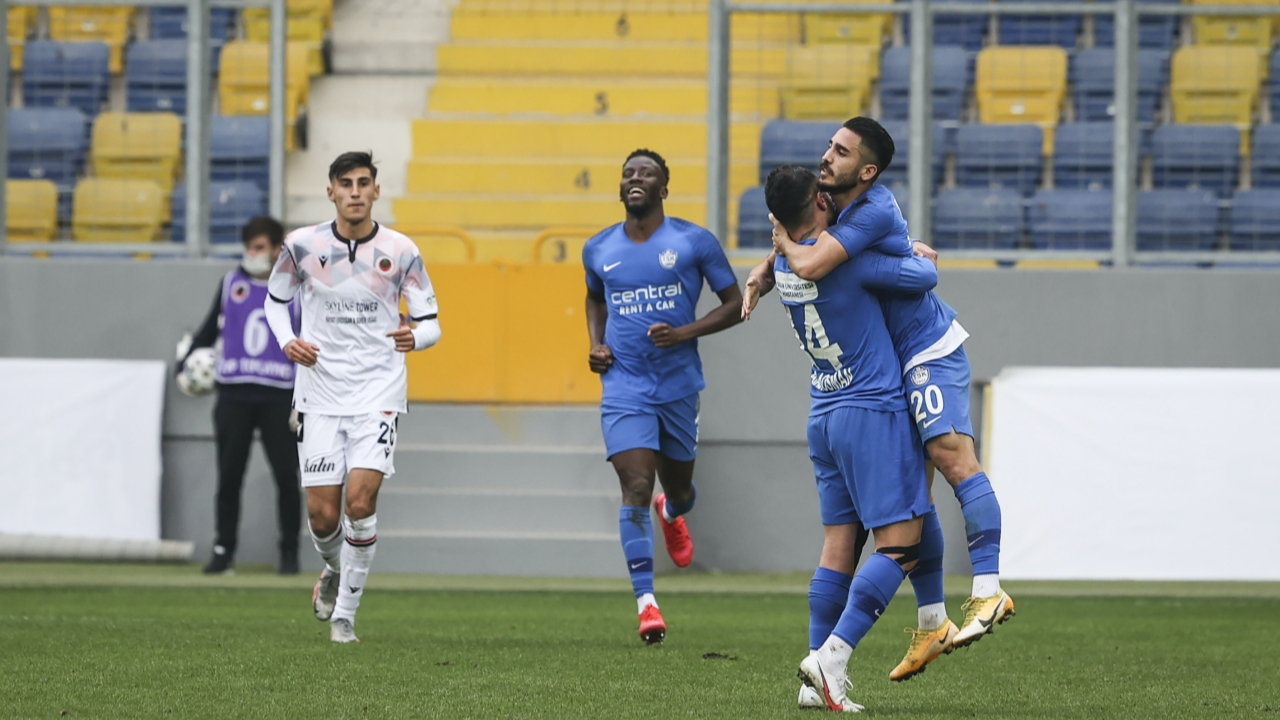 Tuzlaspor Kupa'da Gençlerbirliği'ni eledi
