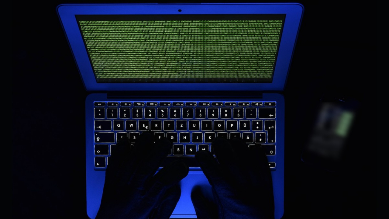 Hackerlar nükleer silah şifrelerinin olduğu ağa girdi