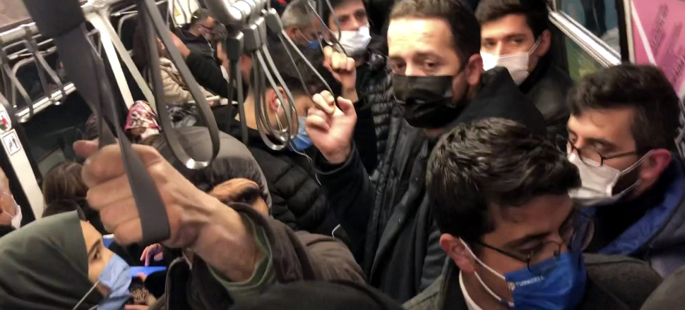 Kirazlı-Yenikapı Metrosu'nda adım atacak yer yok!
