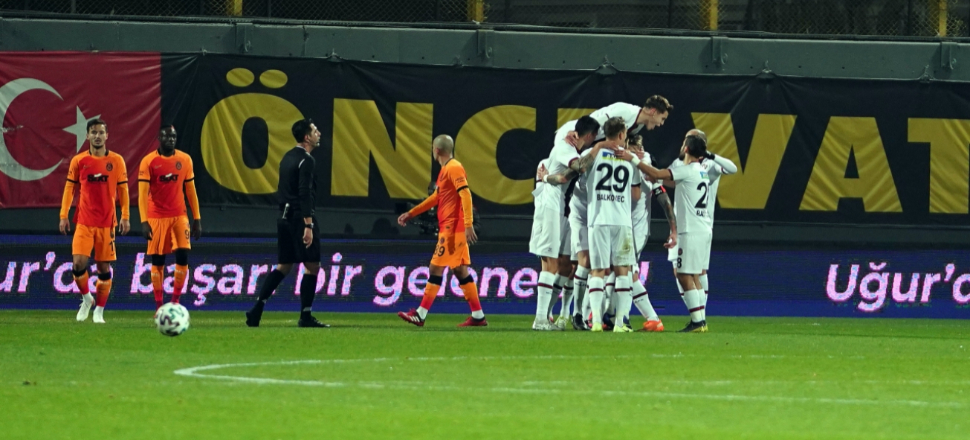 Galatasaray'ın 6 maçlık serisini Fatih Karagümrük bozdu
