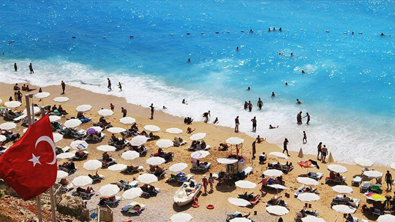 Koronavirüs aşısı turizme umut aşıladı