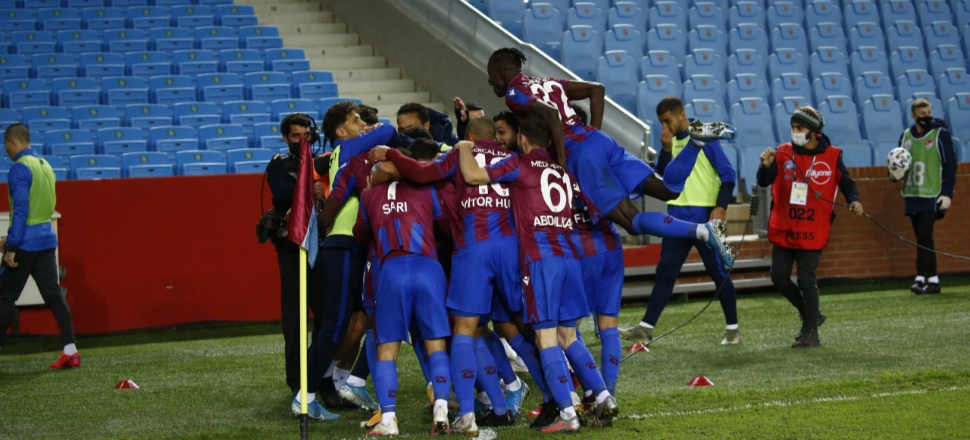 Trabzonspor'dan Çaykur Rizespor derbisinde müthiş geri dönüş
