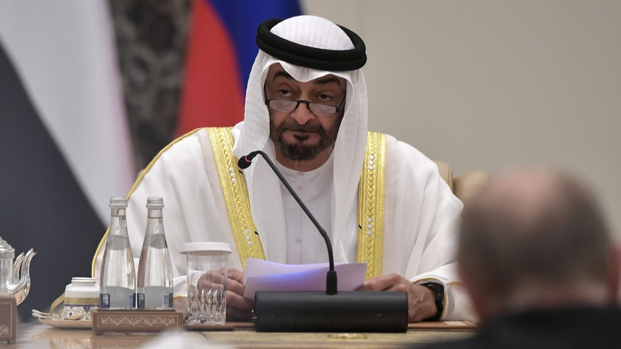 Prens Zayed'e yakın gazeteciler İsrail askerini öve öve bitiremedi