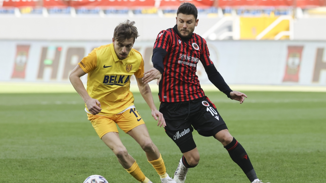 Gençlerbirliği ile Ankaragücü "1-1"lerini üzmedi