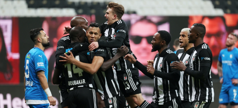 Beşiktaş evinde BB Erzurumspor'u 4-0 mağlup etti