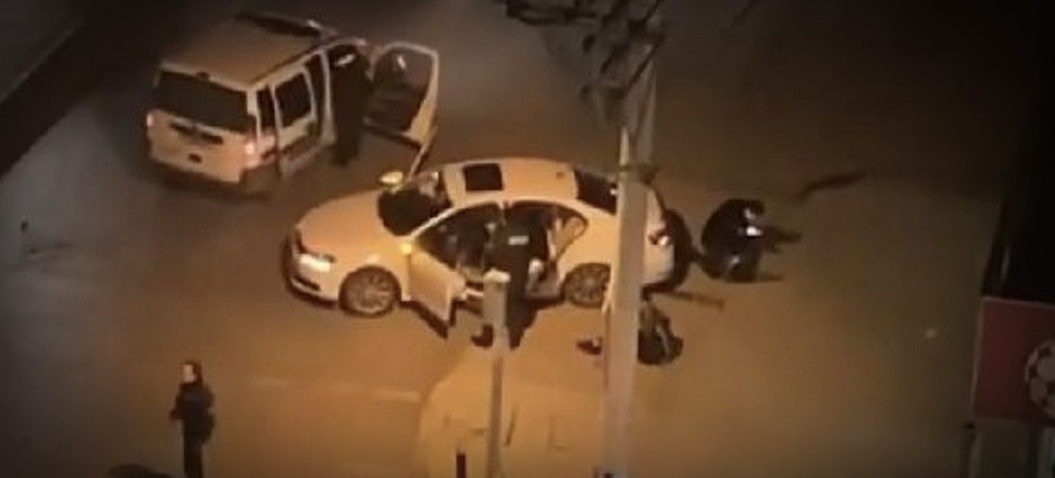 İzmir'de polisin tepki çeken müdahalesi!