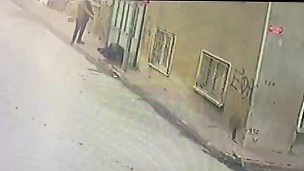 Boşanan eşini vurup intihar etti