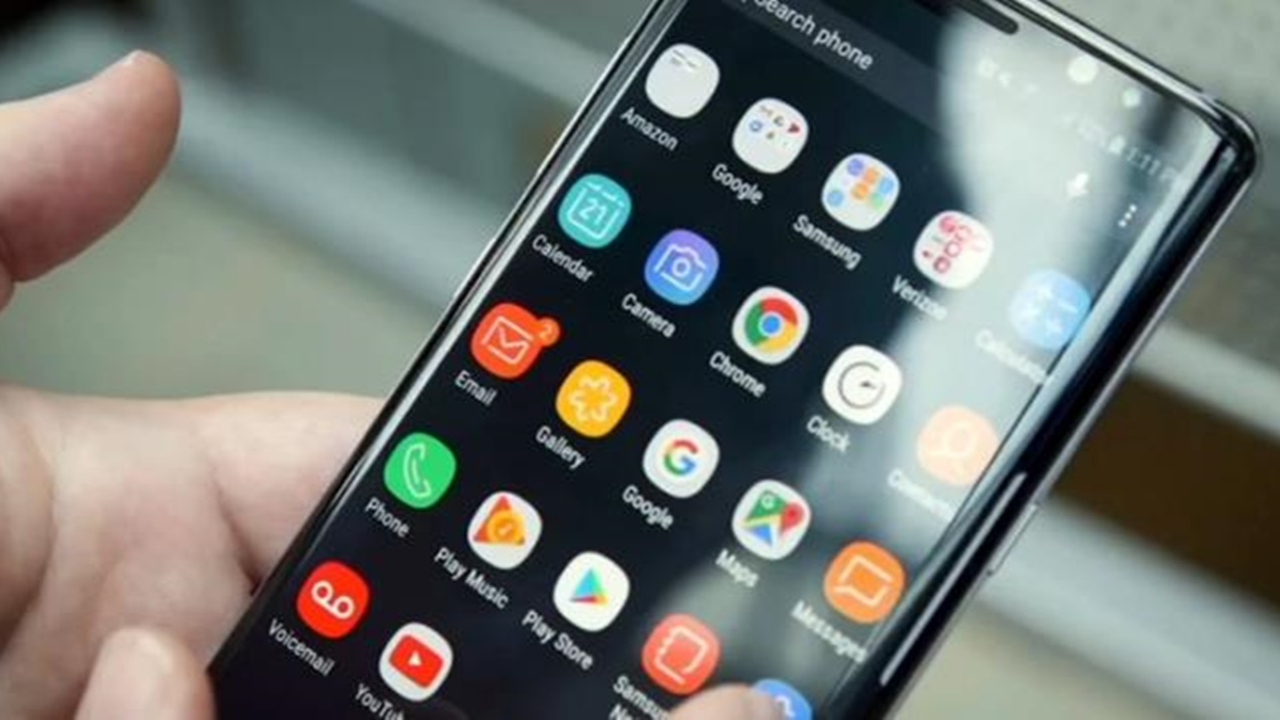 Samsung ve Oppo Türkiye'ye geliyor