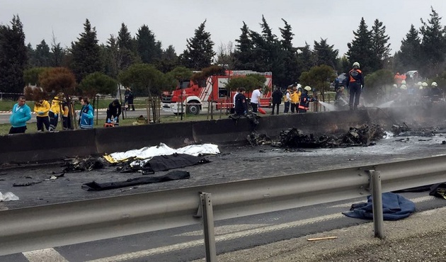 Helikopter düştü, E-5 trafiğe kapandı!