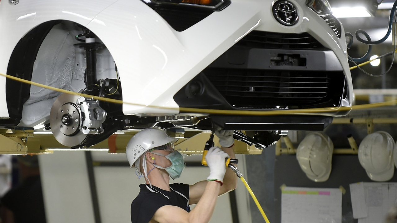 Toyota, Fransa ve İngiltere'de üretimi durduruyor