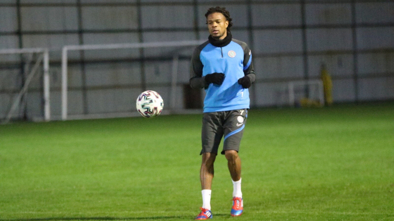 Çaykur Rizespor'da Loic Remy belirsizliği