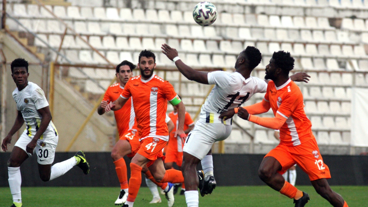 Adanaspor-Menemenspor maçında yabancı kuralı ihlali!