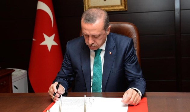 Cumhurbaşkanı Erdoğan'dan gece yarısı flaş atamalar!