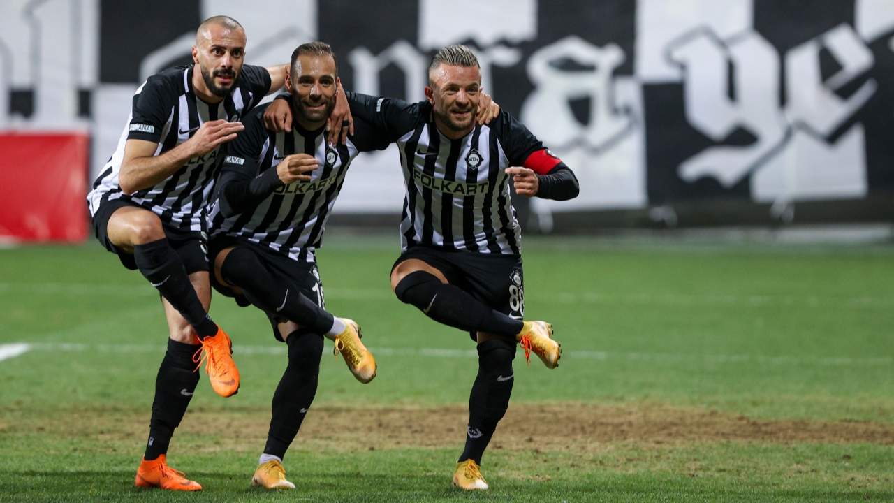 Ümraniyespor'u 3-1'le geçen Altay, 16. haftada zirveyi ele geçirdi