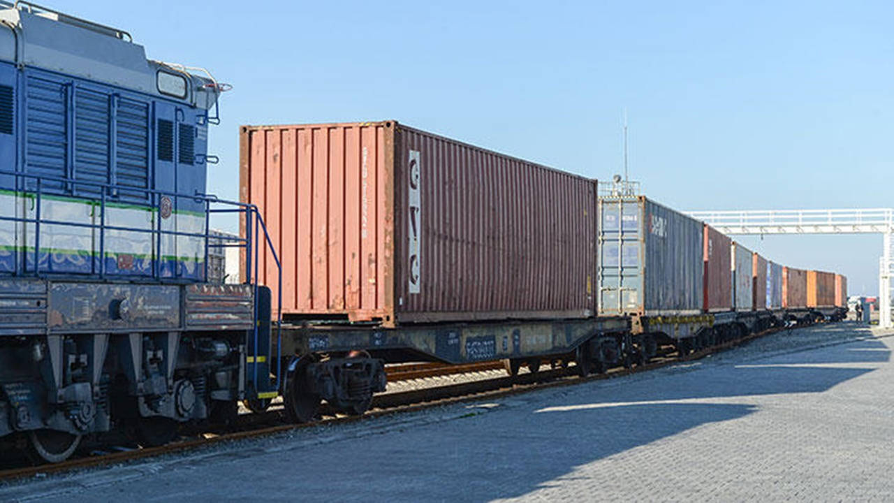 Çin'e giden ikinci ihracat treni hedefine doğru ilerliyor