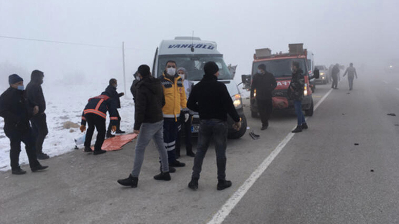 Hakkari-Yüksekova kara yolunda kaza! Ölü ve yaralılar var...