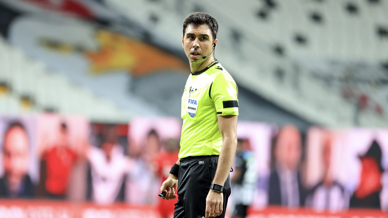 Arda Kardeşler'in kırmızı kartı Avrupa'yı salladı!