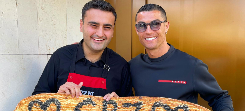 CZN Burak yüzyılın futbolcusu Ronaldo’yu ağırladı