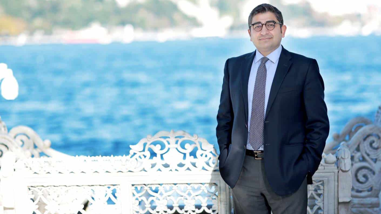 Sezgin Baran Korkmaz'dan güvenlik görevlisinin üzerine şirket!