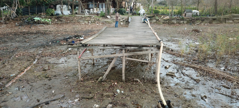Sapanca Gölü'nde iç acıtan manzara
