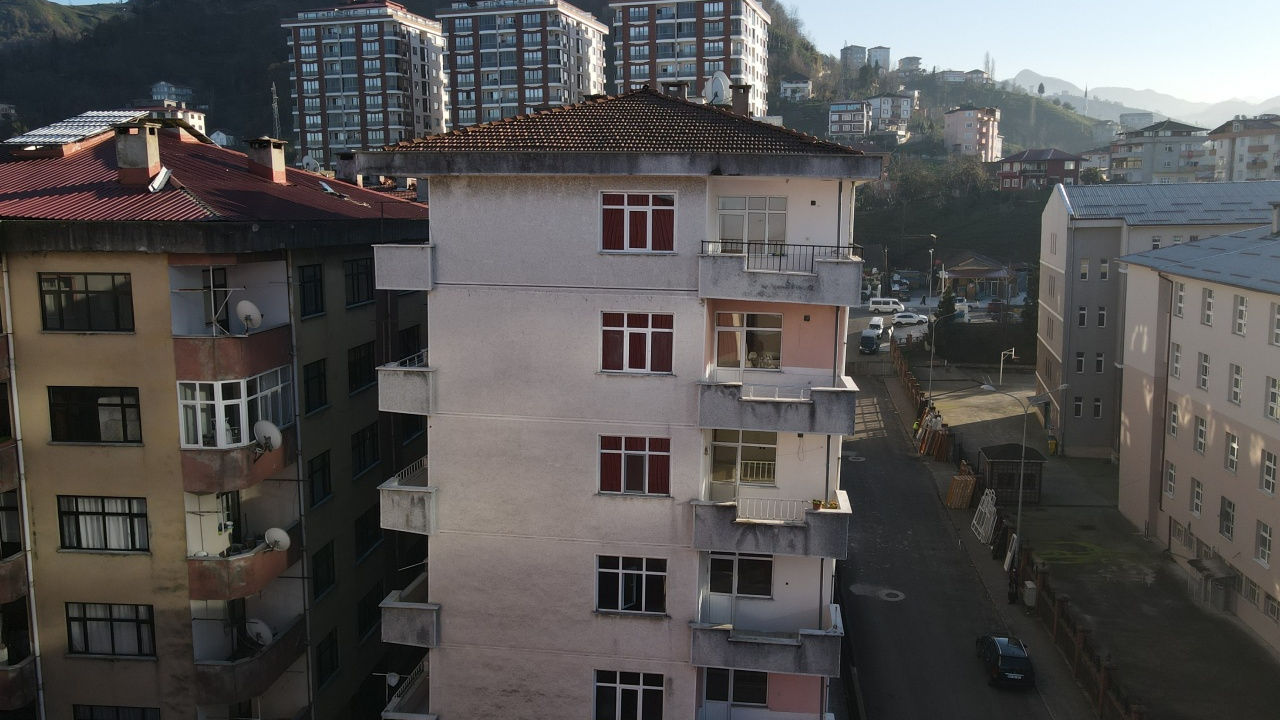 Rize'nin 'Pisa Kuleleri' boşaltılıyor